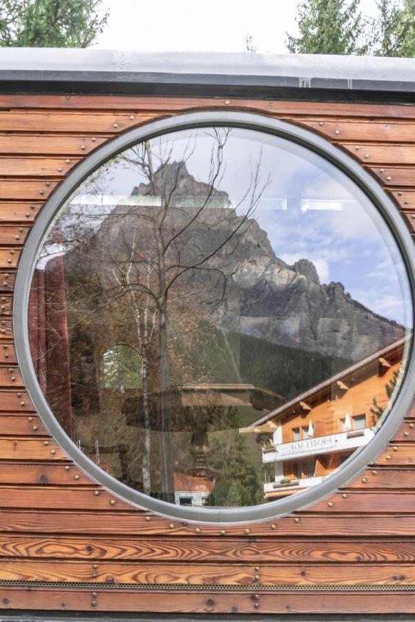 Typically Swiss Hotel Ermitage Kandersteg Exterior photo
